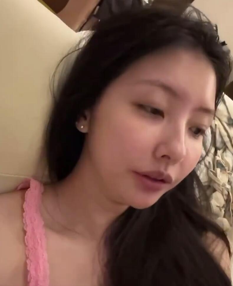 王思聪前女友豆得儿否认打过胎 称自己精神状态很ok